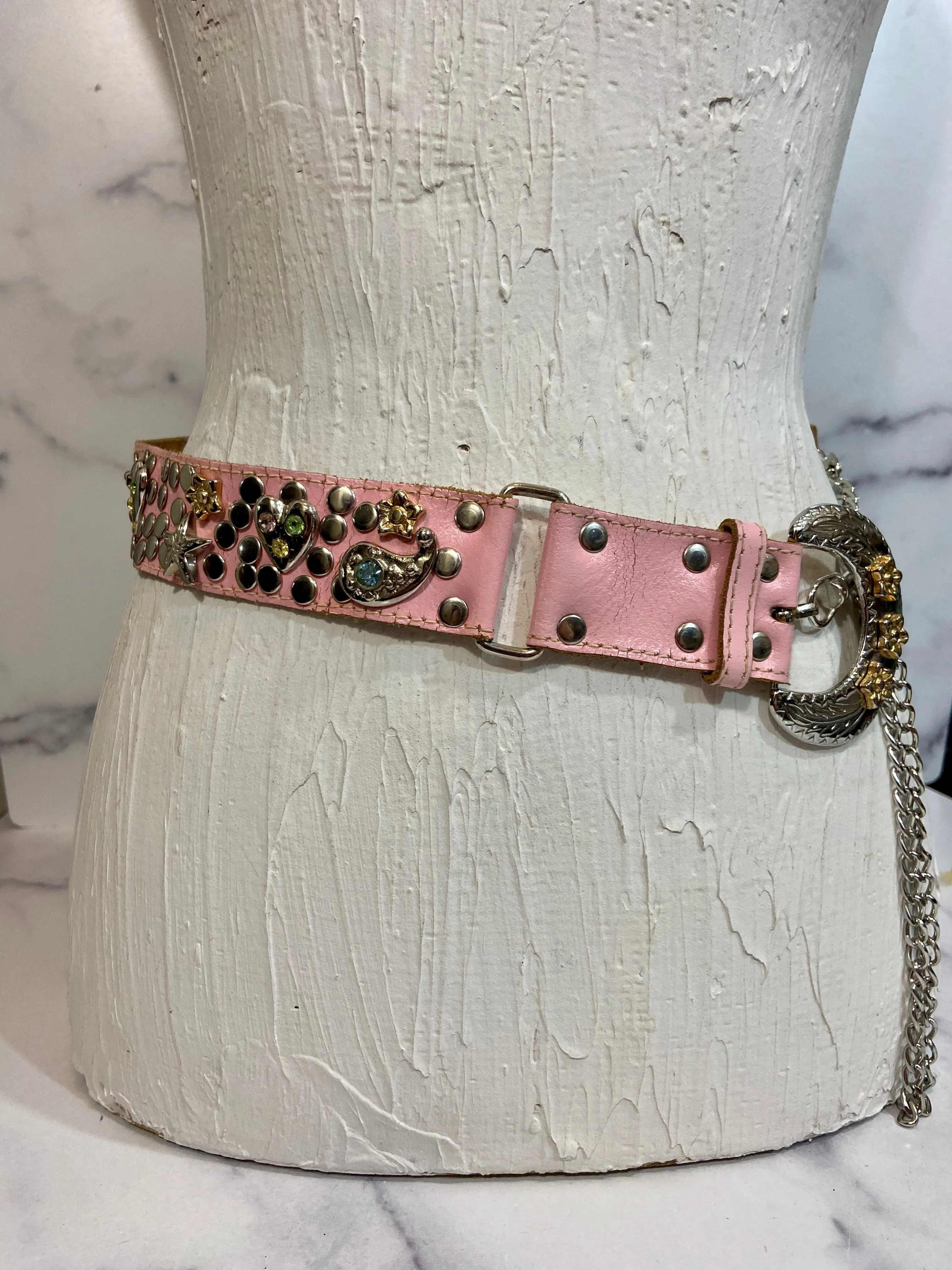 Vintage pink leather belt